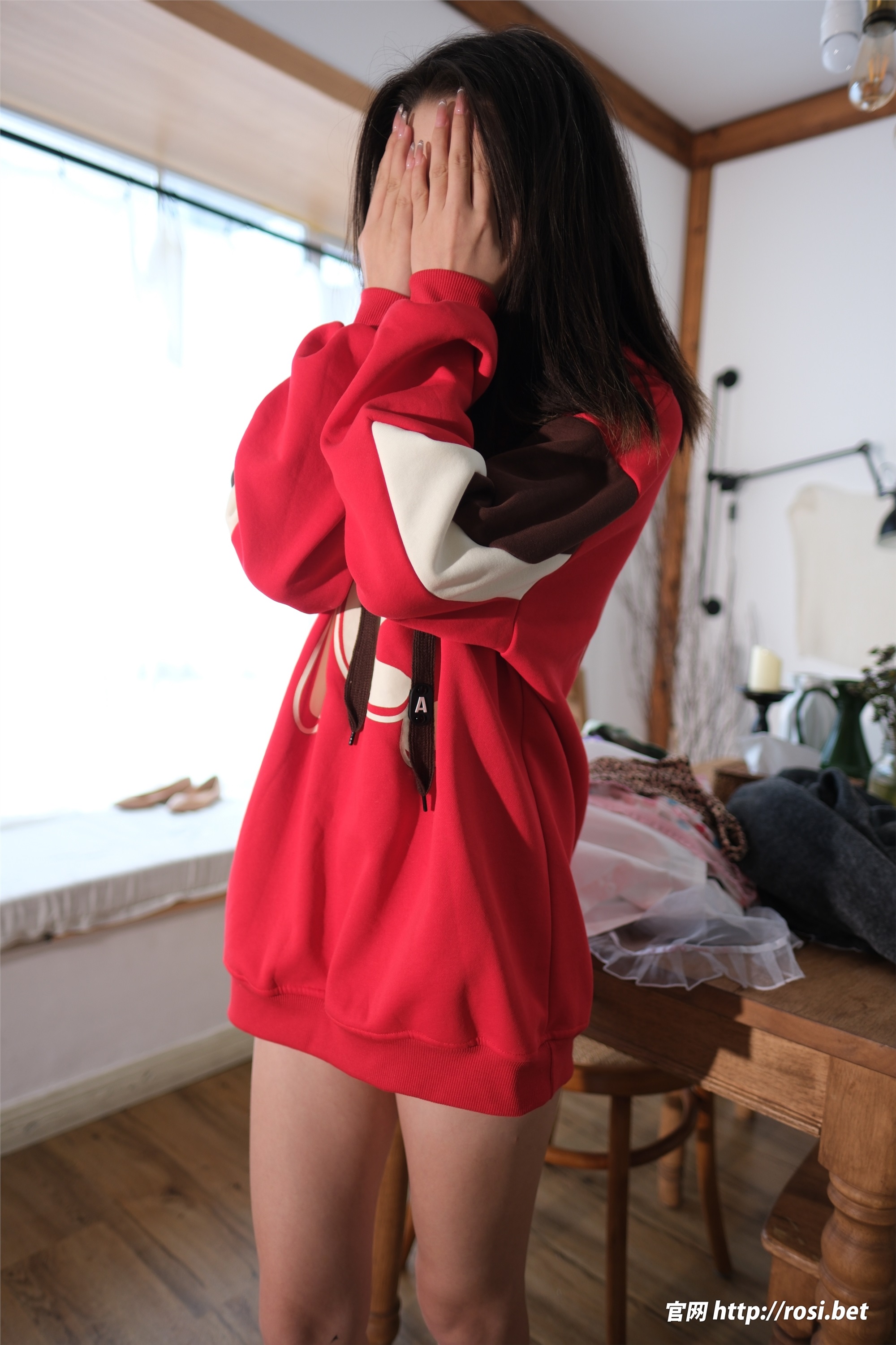 ROSI写真 2025.12.21 NO.5130